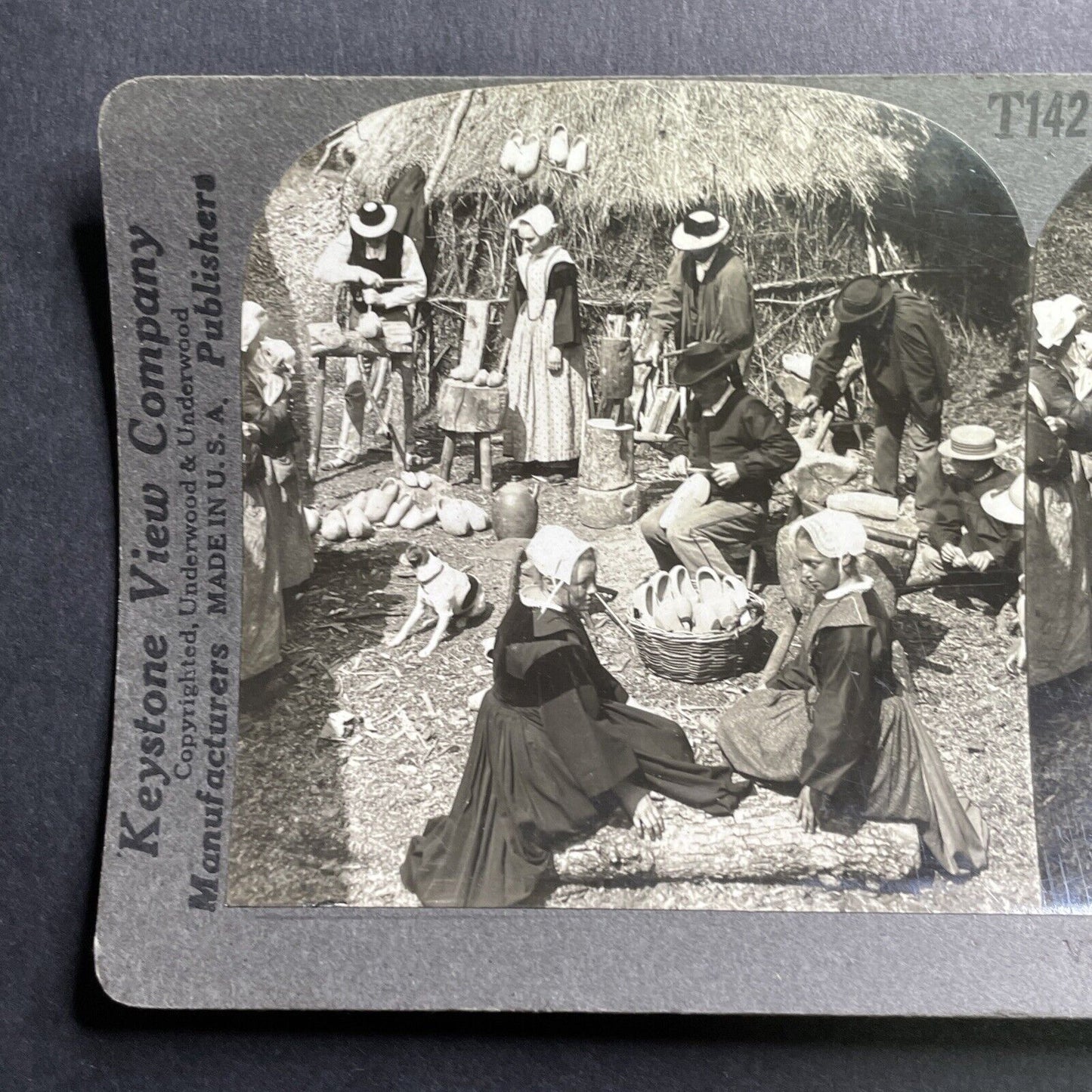 Antique 1912 Wooden Shoes Clohars-Carnoët France Stereoview Photo Card P1668