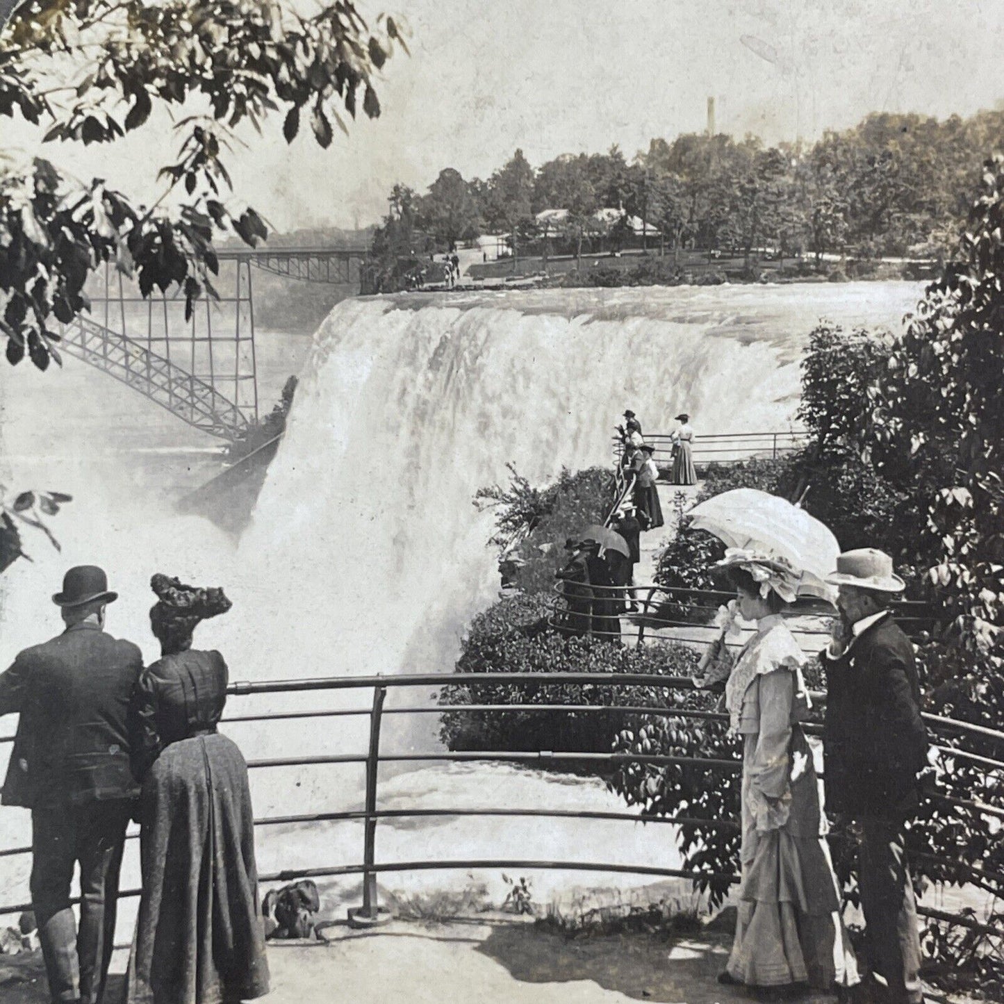 Wealthy Couples in Niagara Falls New York Stereoview C.L. Wasson c1905 Y3006