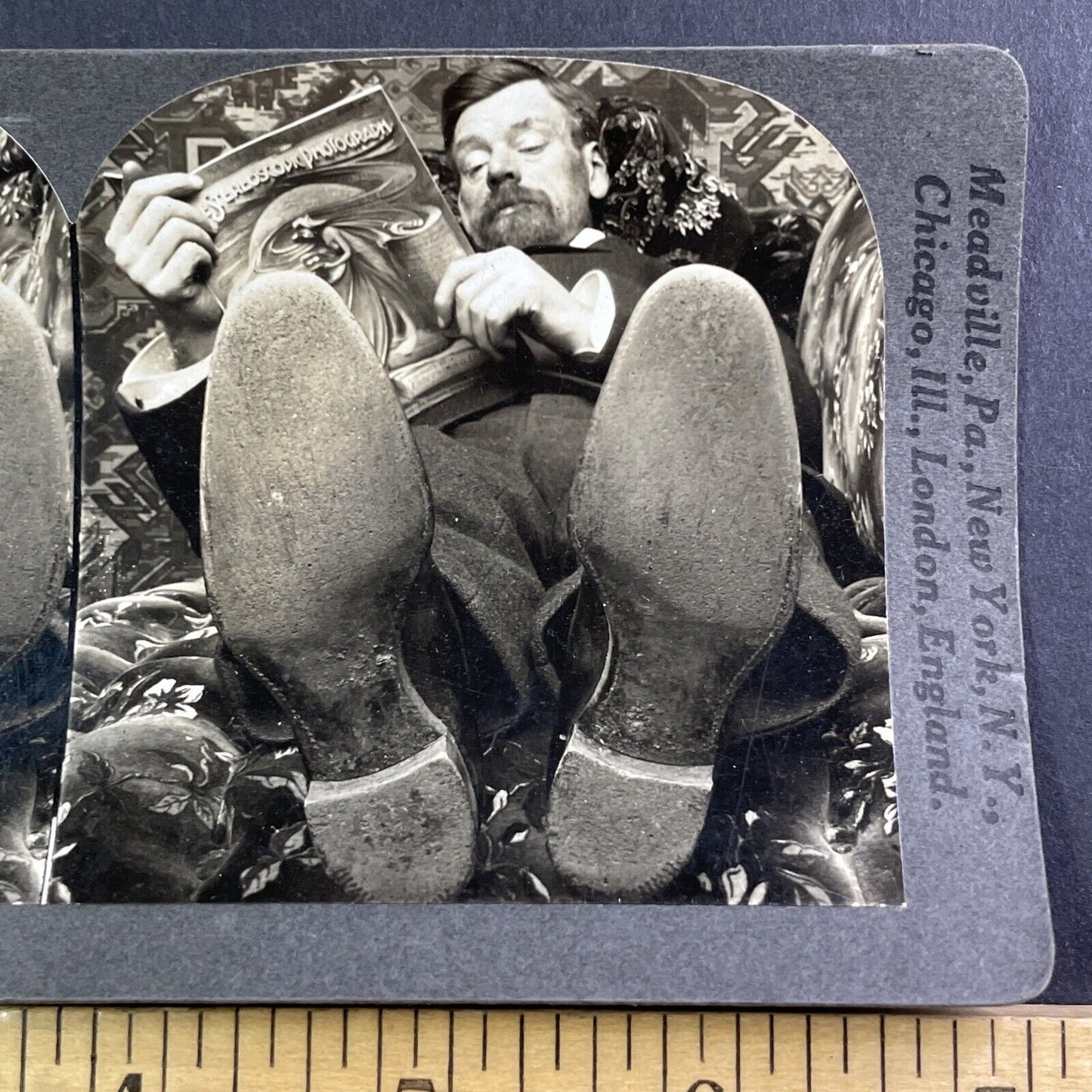 Man Reading A Stereoscopic Magazine Stereoview Antique c1901 X1642