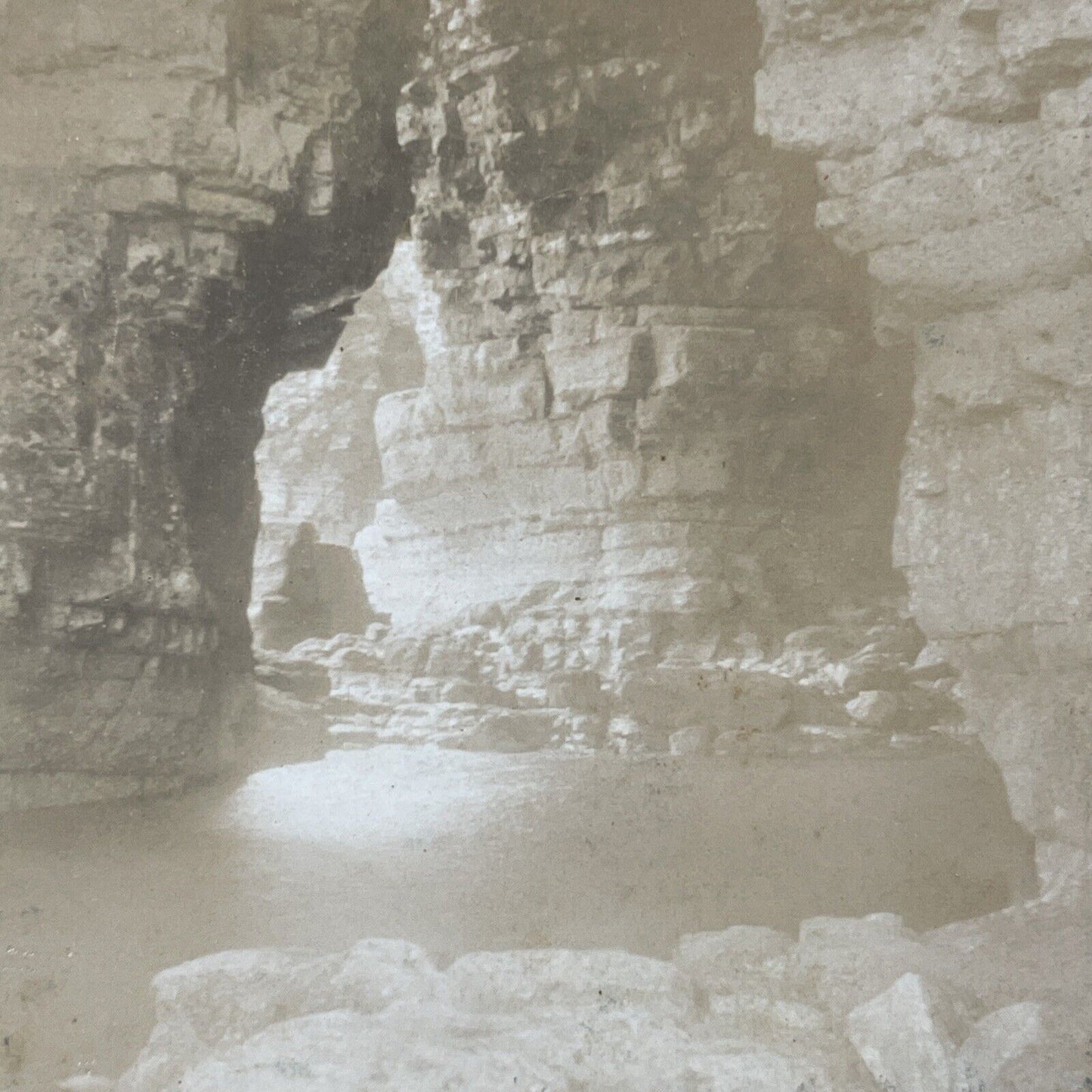 Antique 1910 Flamborough Head Caves Arches UK Stereoview Photo Card V2207