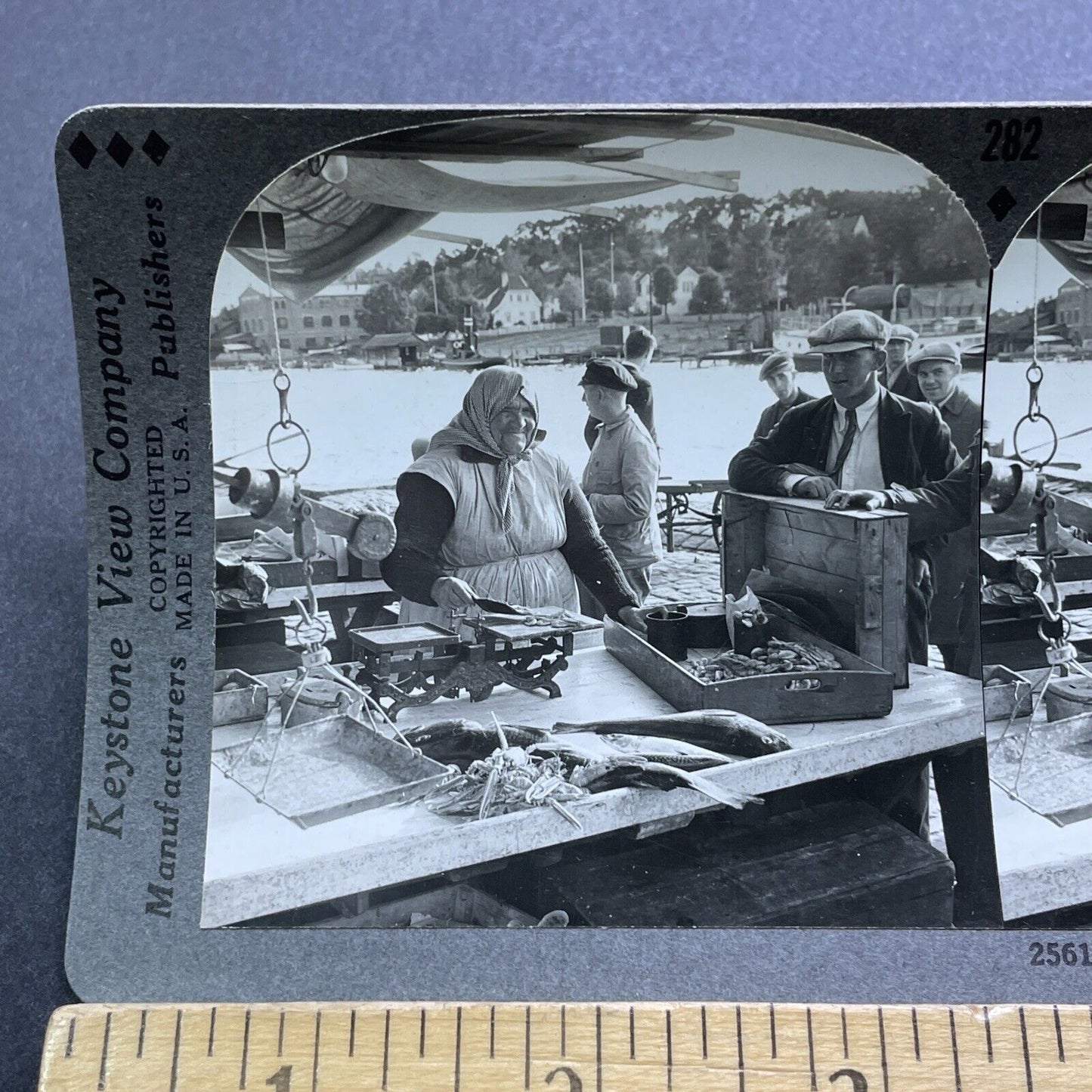 Antique 1920s Strong Fish Market Woman In Norway Stereoview Photo Card V2978