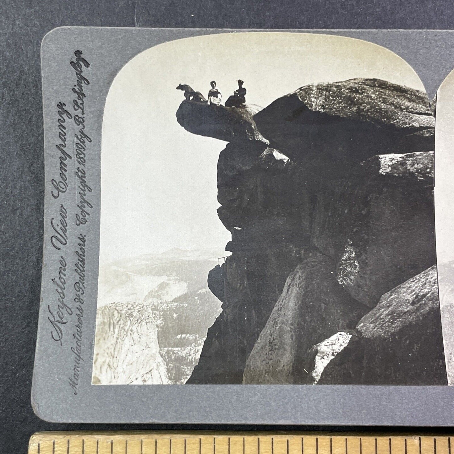 Women Hanging Over Edge of Glacier Point Stereoview Yosemite c1899 Y532