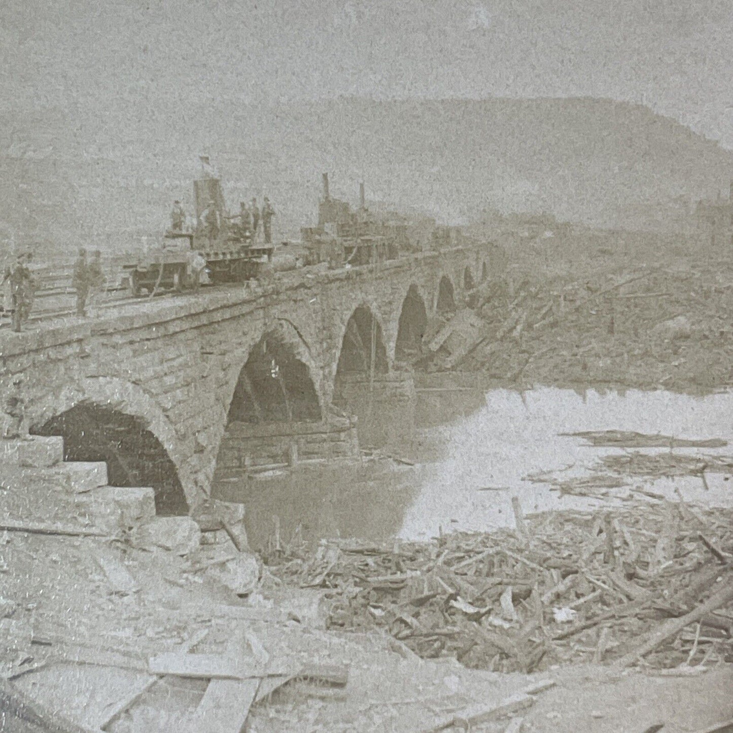 Stone Bridge Debris Johnstown Flood Stereoview George Barker Antique c1889 X2425