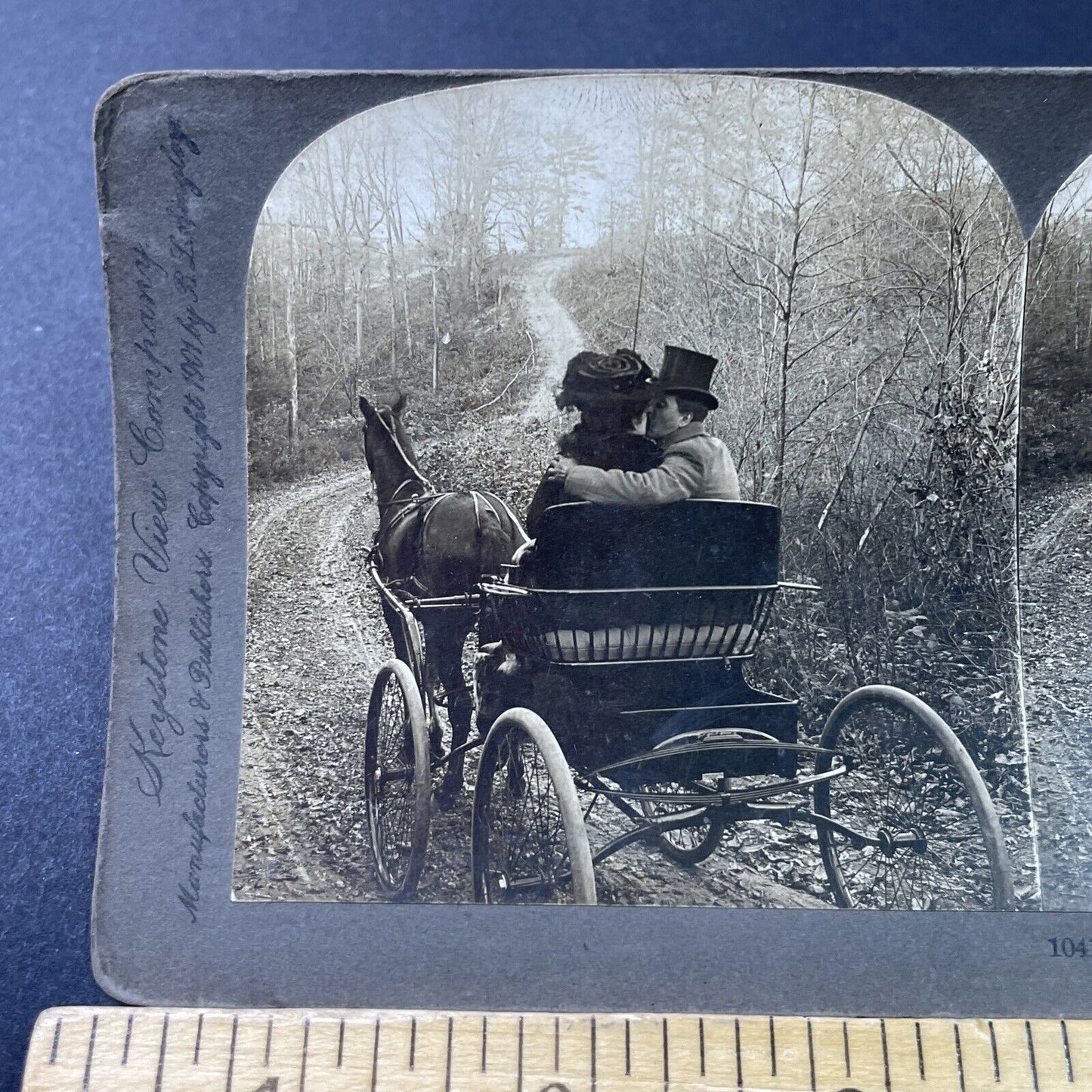 Antique 1901 Couple Kissing On A Horse Carriage Stereoview Photo Card P2831