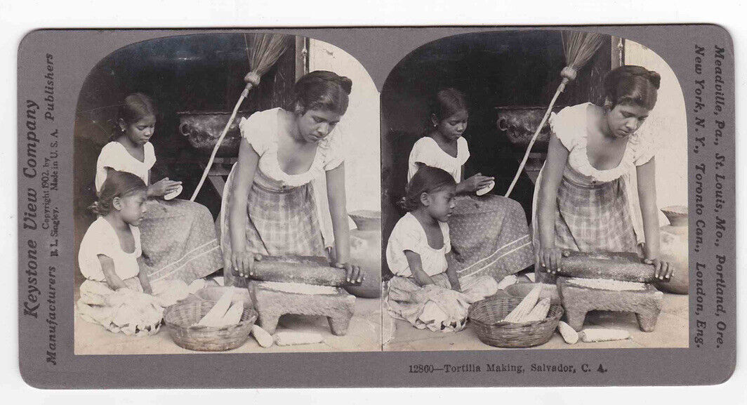 Antique 1902 El Salvador Woman & Girls Making Corn Tortillas Stereo Card P133