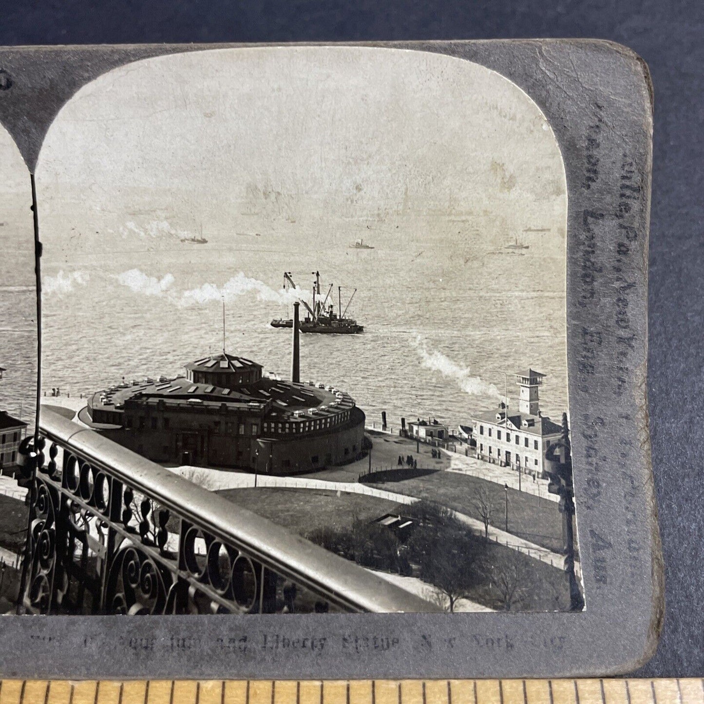 Antique 1920s The Aquarium In Manhattan Pier NYC NY Stereoview Photo Card P4299