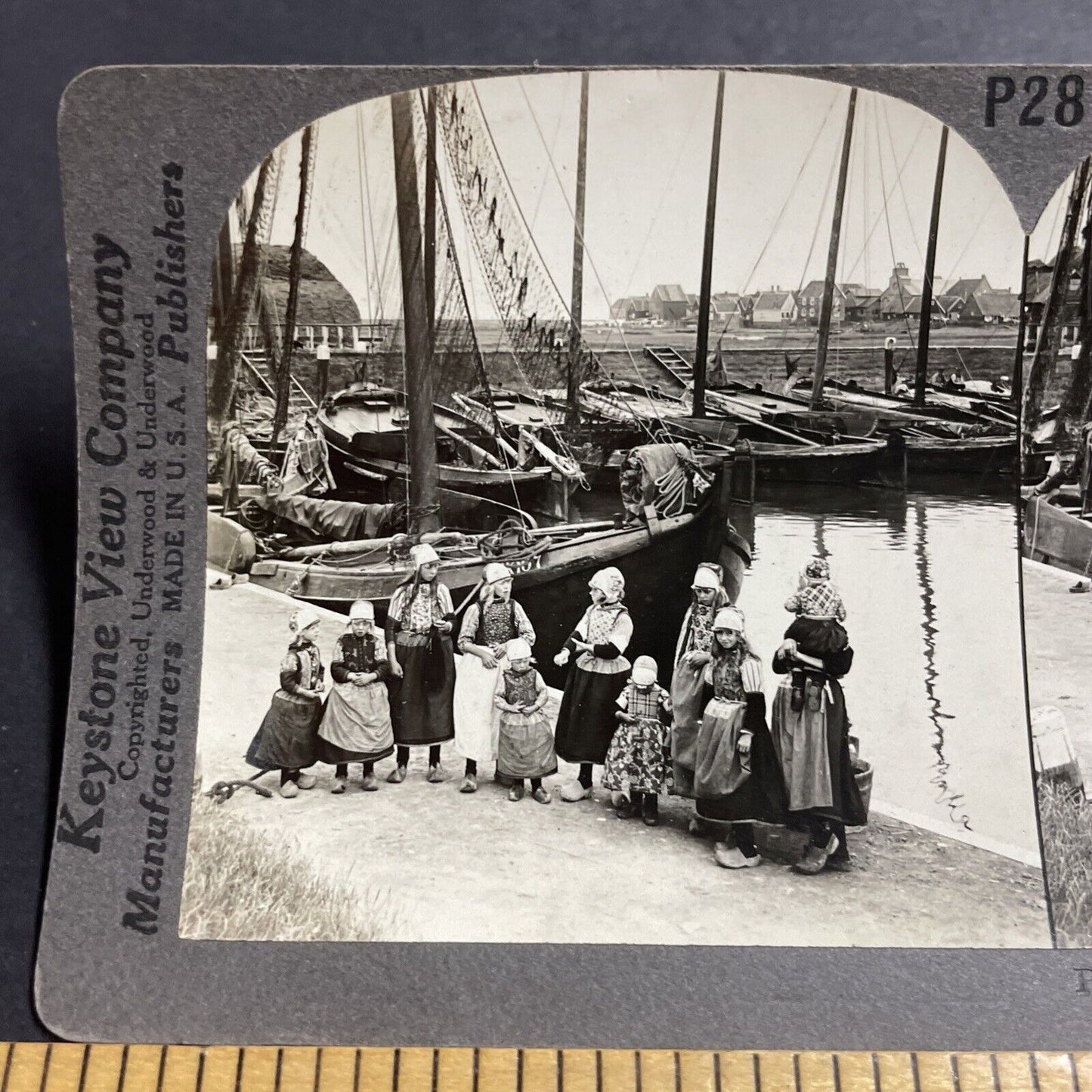 Antique 1910s Traditional Dutch Children Marken Holl Stereoview Photo Card P5036