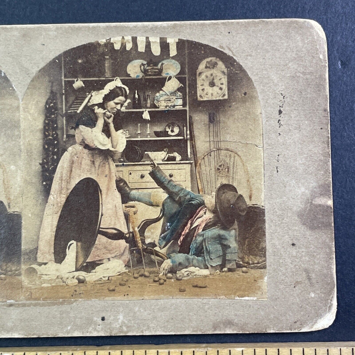 Woman Hits Drunk Man With A Dust Pan Stereoview Antique c1860 X3679