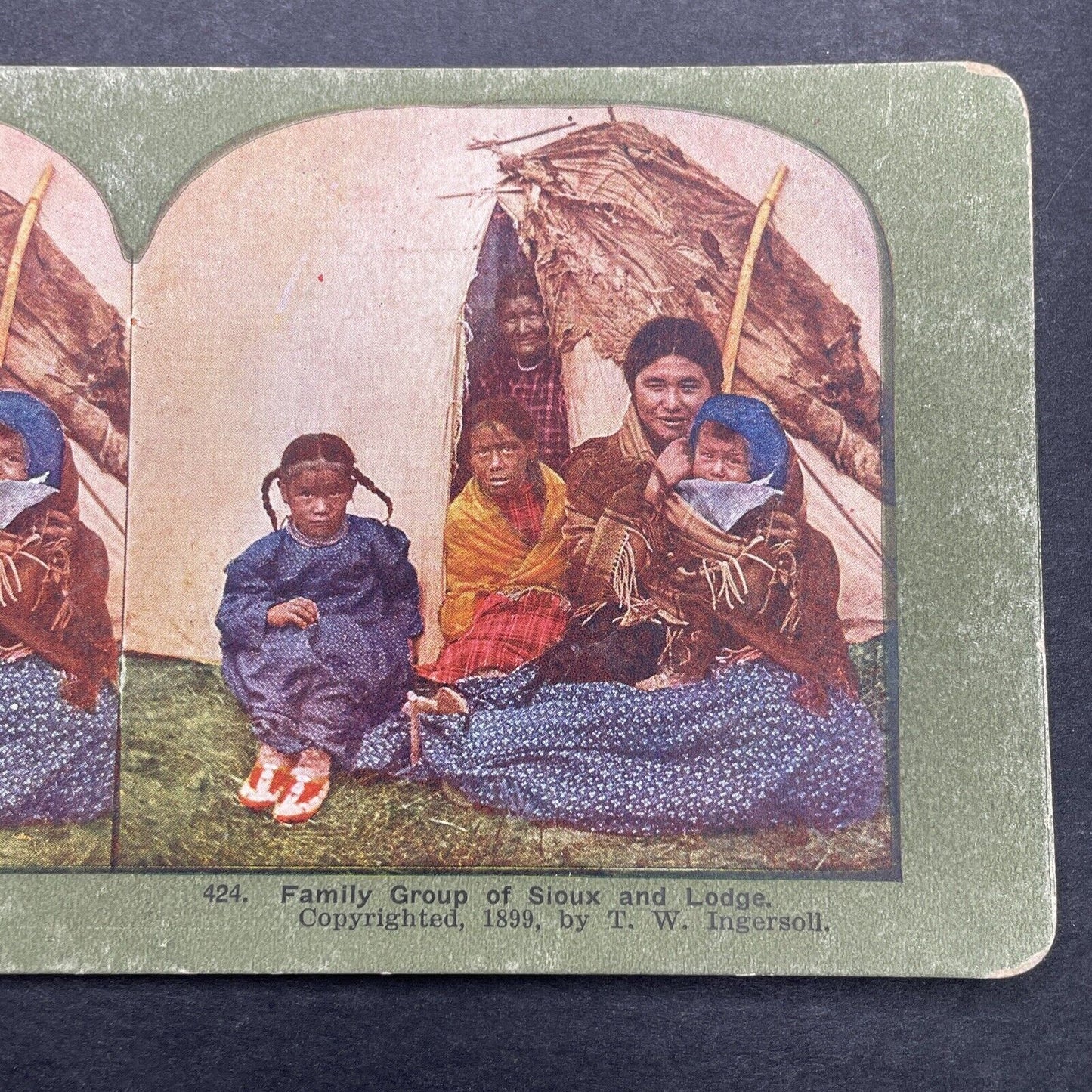 Antique 1899 Sioux Women With Children In Camp Stereoview Photo Card P580-065