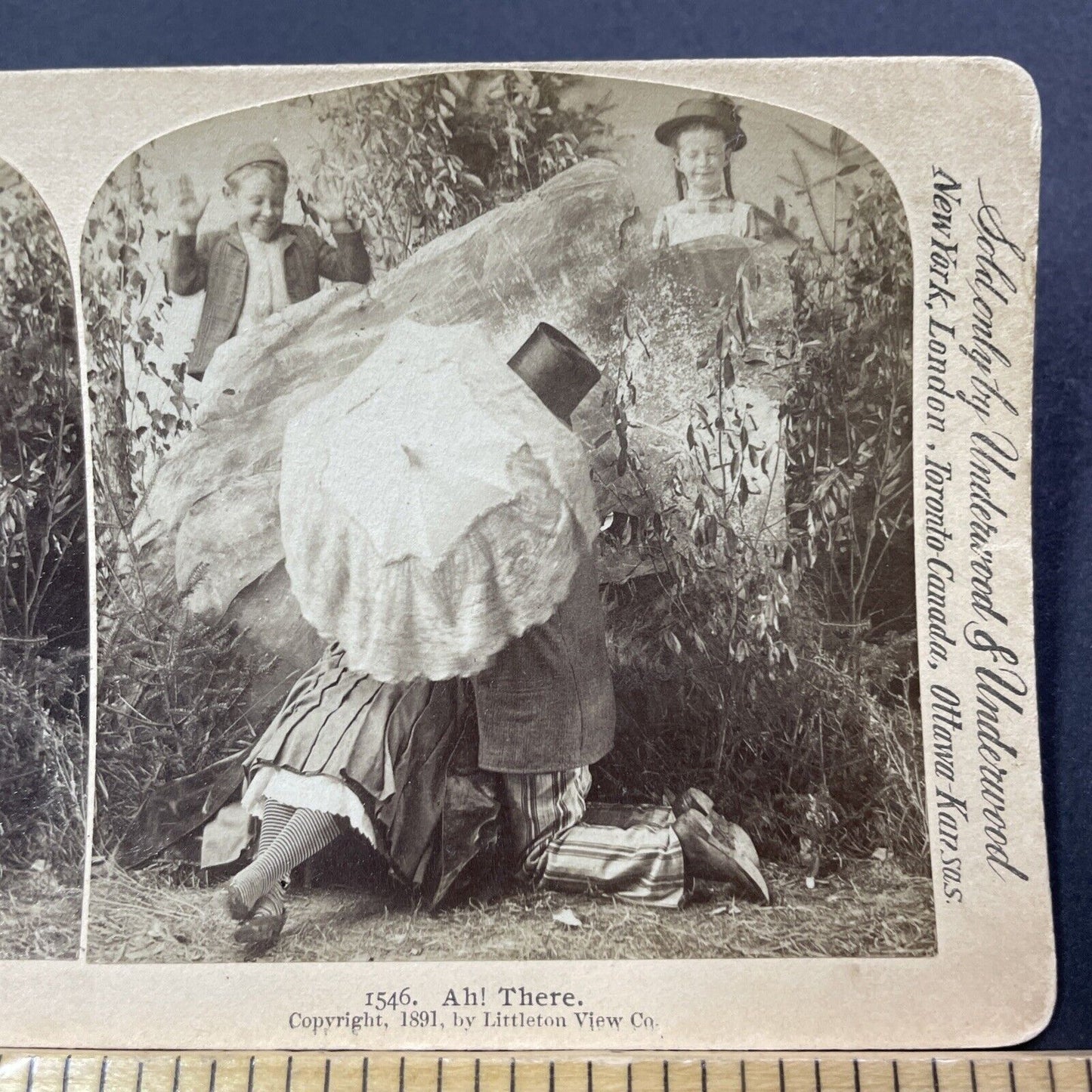 Antique 1891 Children Playing Behind A Rock Stereoview Photo Card V3302