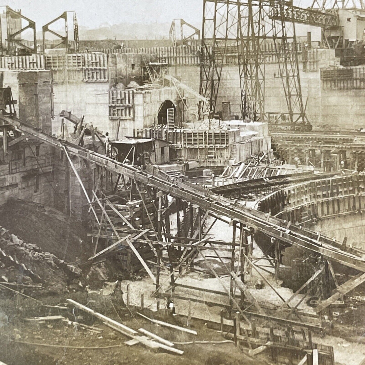 Lock Construction Panama Shipping Canal Stereoview Antique c1912 X4142