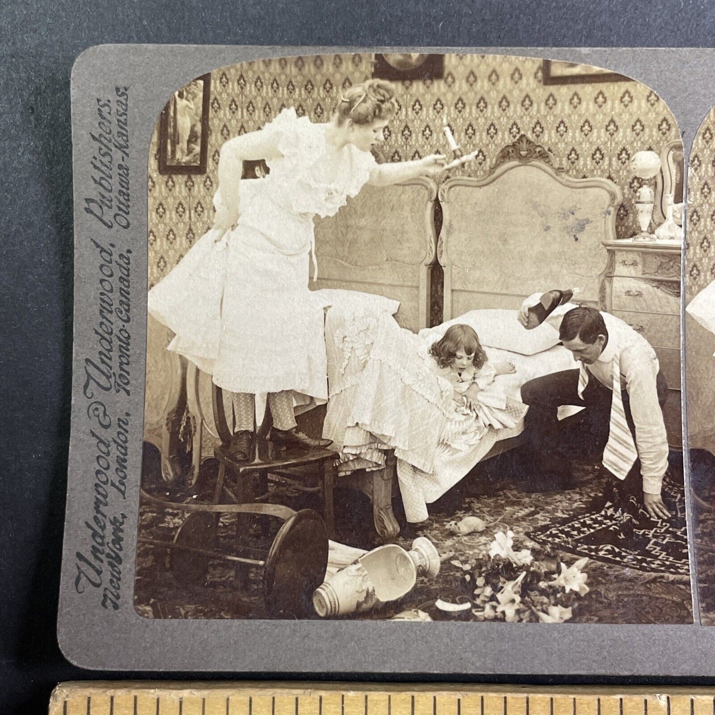 Woman Breaks an Austrian Vase Stereoview Rat Scare Antique c1897 Y1353