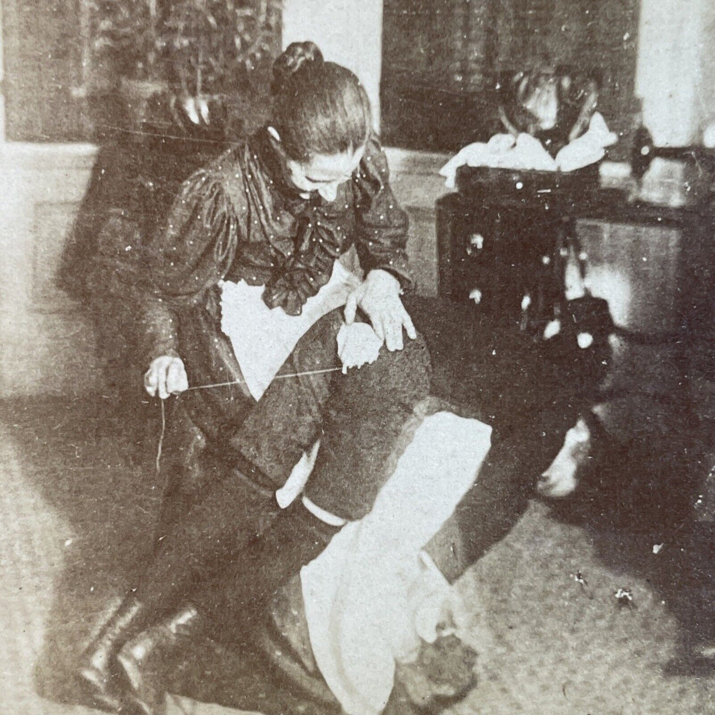 Antique 1880s Mother Stitches A Childs Pants Stereoview Photo Card P3461