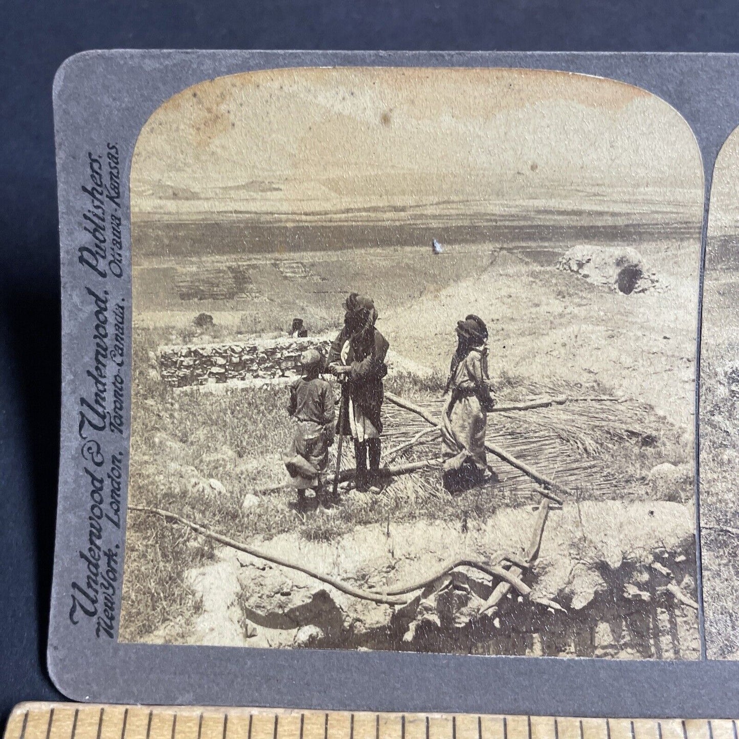 Antique 1900 Desert Nomads Build A Tent Israel Stereoview Photo Card P4239