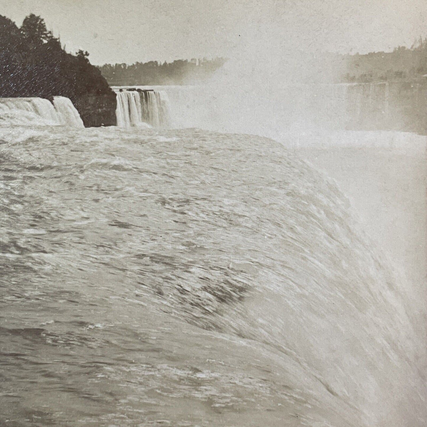 The Edge of the American Falls Stereoview Niagara Falls Antique c1892 Y1867