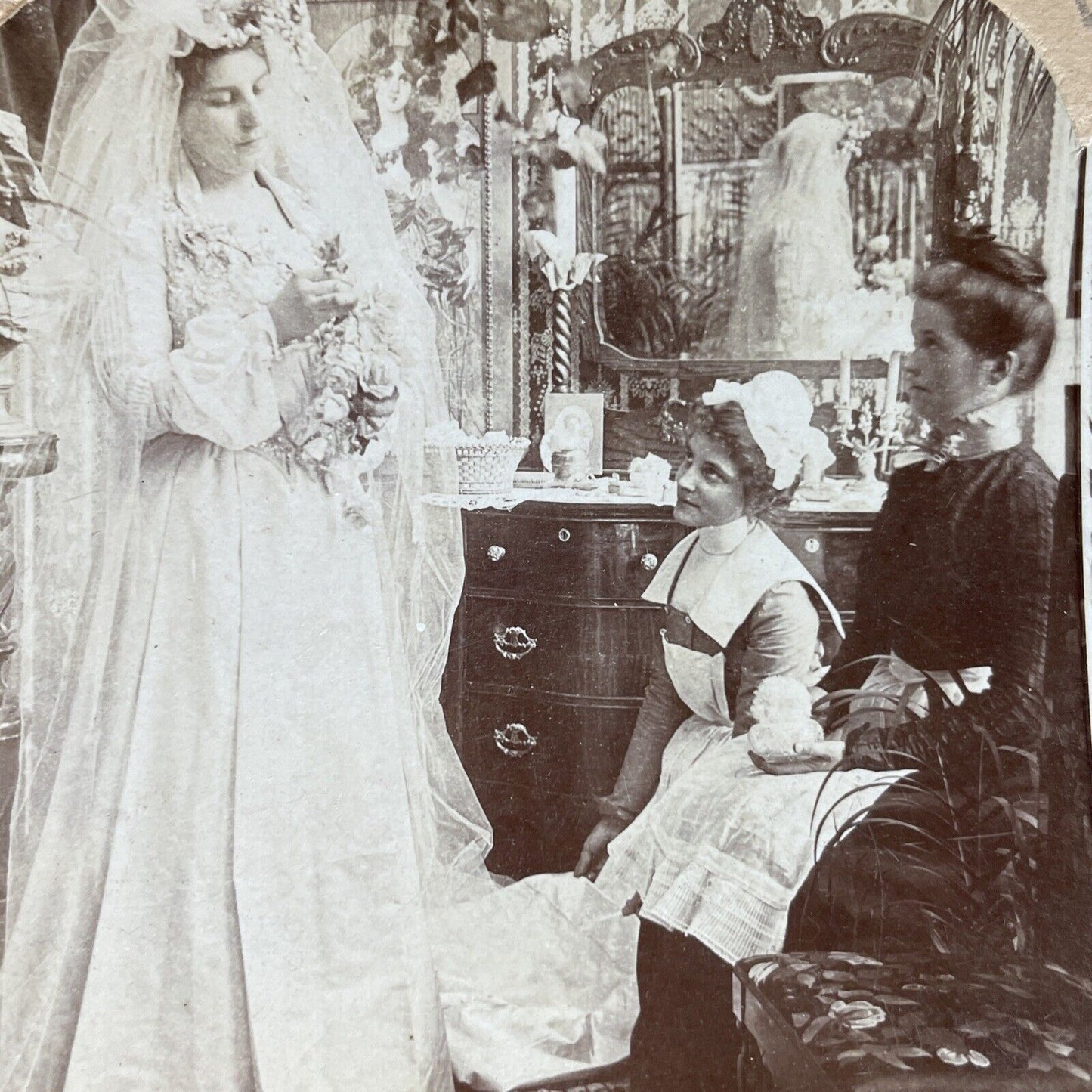 Antique 1901 Bride With Her Two Maid Servants Stereoview Photo Card P2851