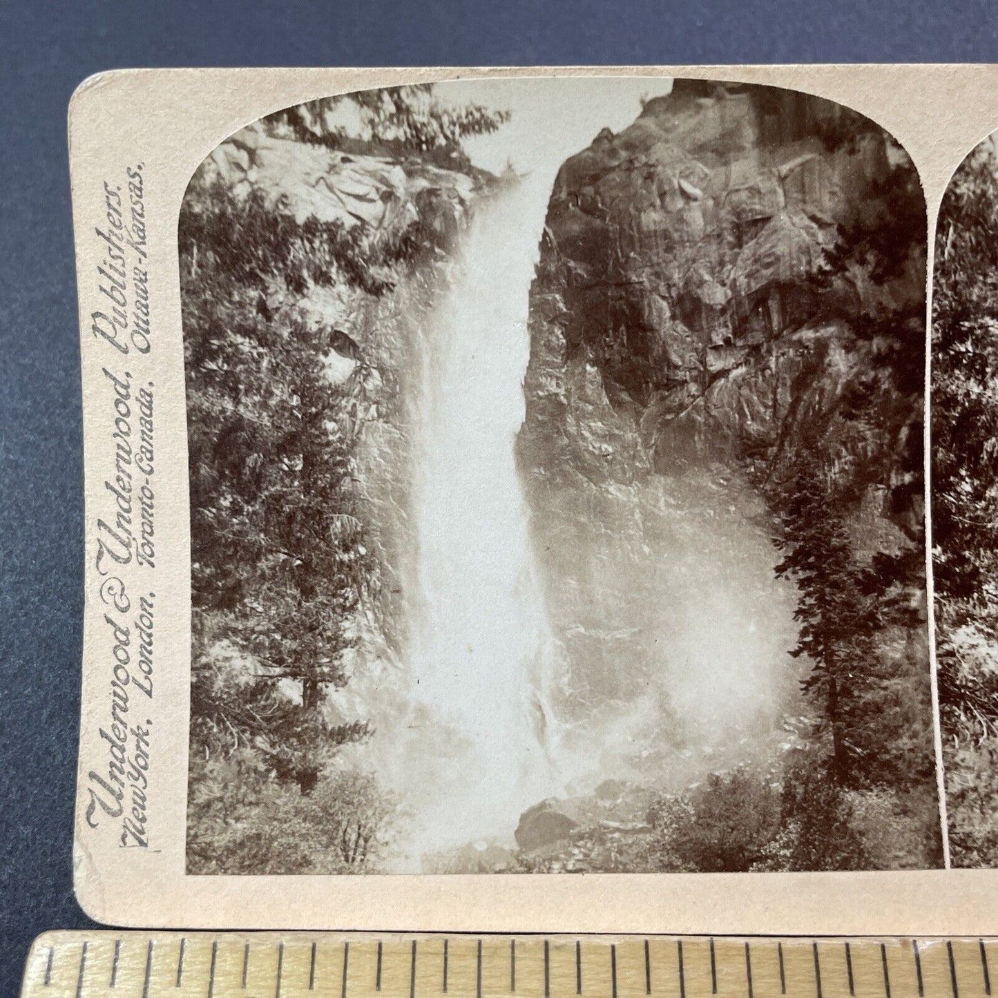 Antique 1894 Bridal Veil Falls Yosemite California Stereoview Photo Card V3257