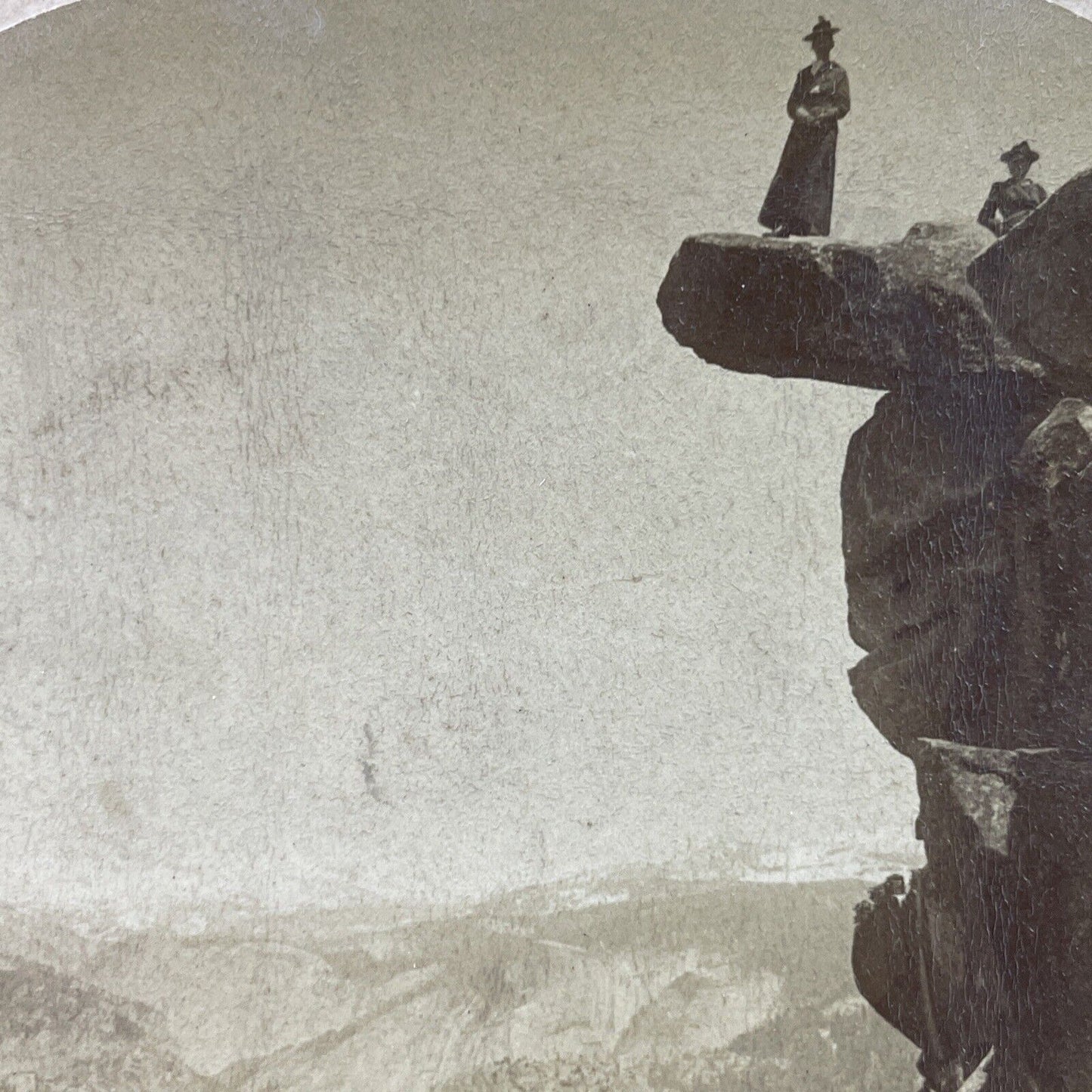 Antique 1894 Woman On Glacier Point Yosemite CA Stereoview Photo Card P3141