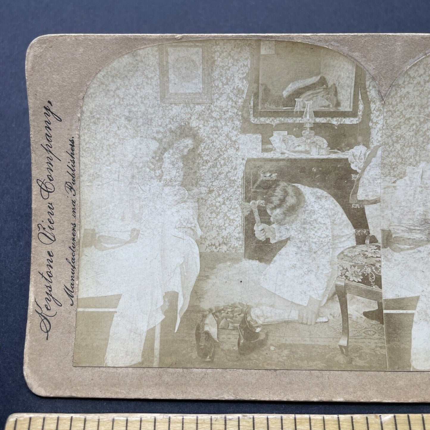 Antique 1899 Man Hunts Rat With A Hatchet Stereoview Photo Card P2587