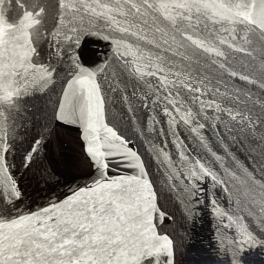 Antique 1910s Women At Cliff Edge Alberta Rockies Stereoview Photo Card P3663