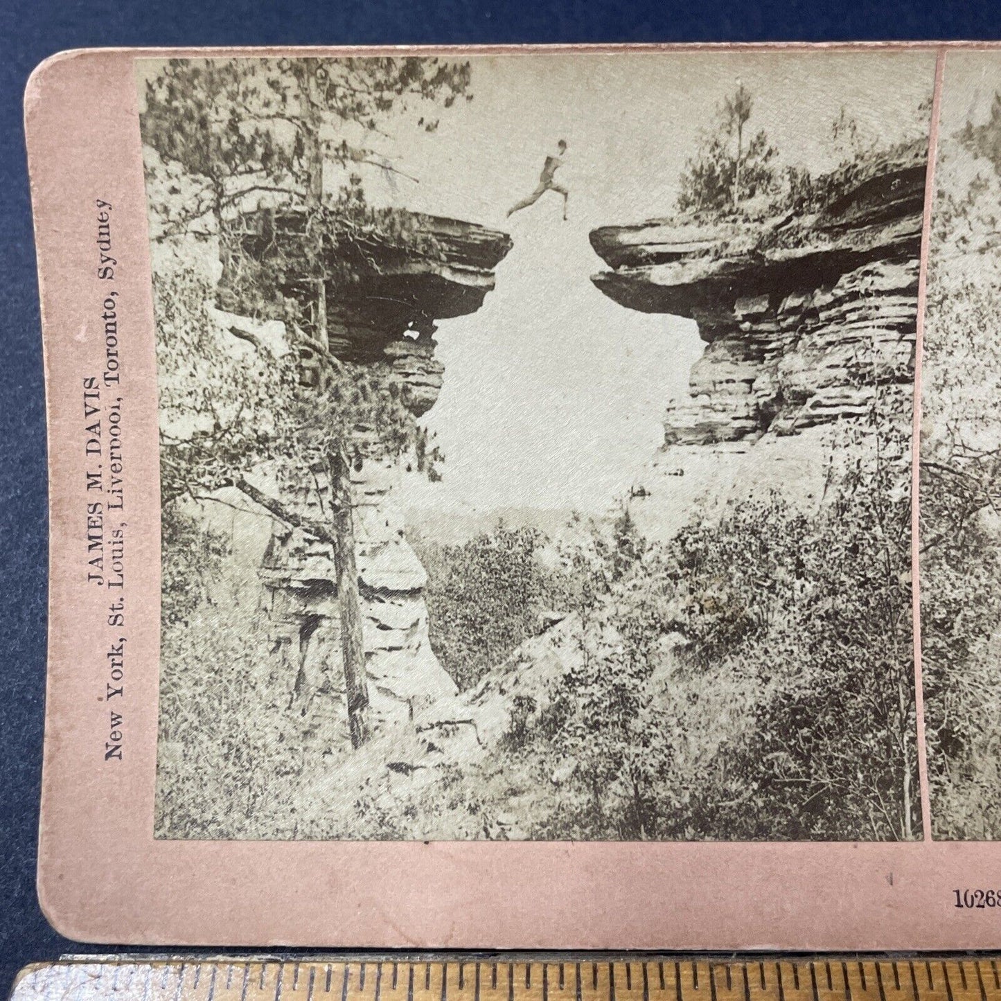 Antique 1895 Daredevil Jumps Canyon Gap Wisconsin Stereoview Photo Card Q2220